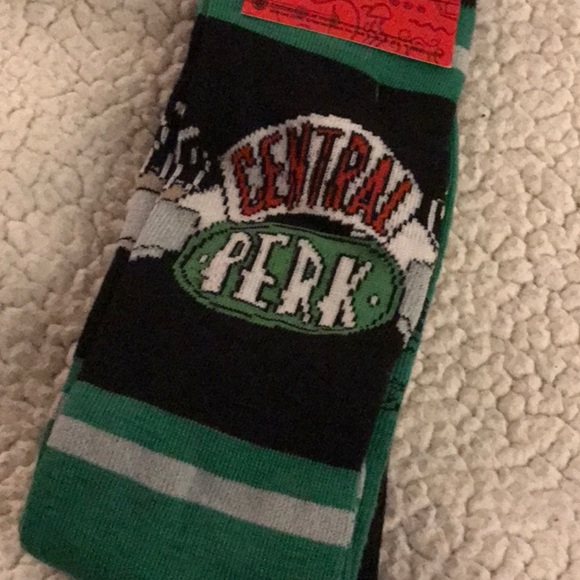 Friends TV Show Central Perk Logo Licensed Crew - Picture 8 of 8